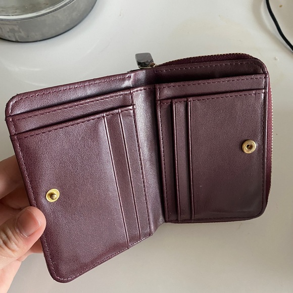 3.3 Field Trip x fennec burgundy wallet - Picture 2 of 4